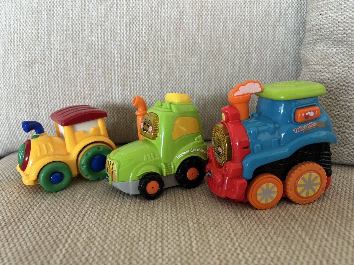 Veicoli per bambini: Small cars set – Nuovo (secondo la descrizione) da Epalinges venduto da kat_lyp6 1