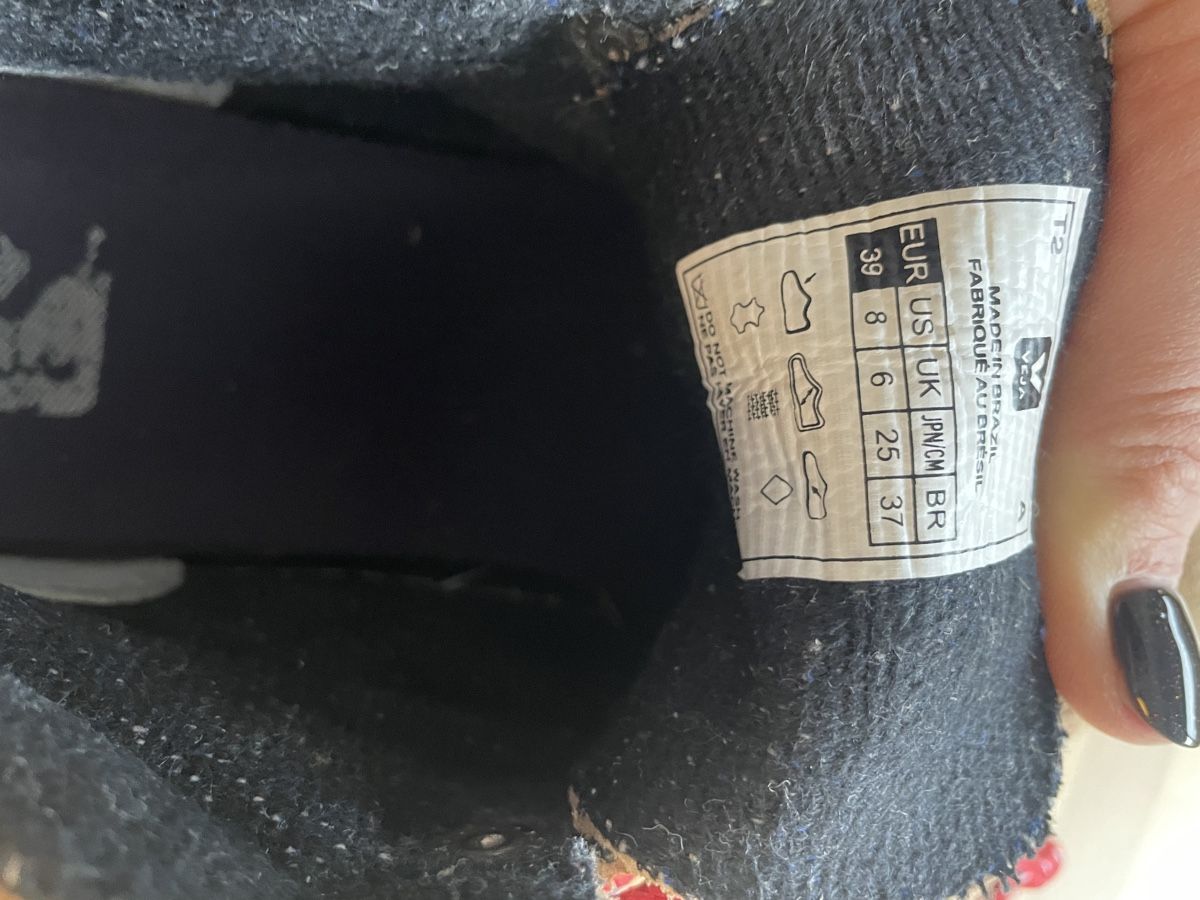 Veja Scarpe da donna: Veja Schuhe Gr. 39 – Usato da Mauren venduto da acht33null 5