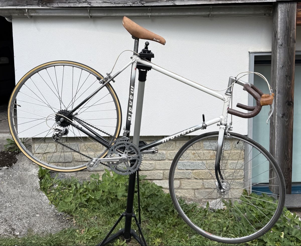 Mondia Vélos: Mondia Rennrad – D'occasion à Davos Platz par Forumraida