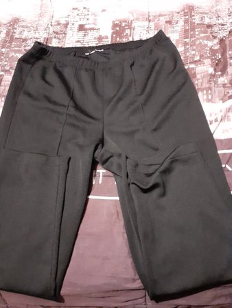 Stoffhose Damen schwarz mit Gummizug gebrauchter Zustand