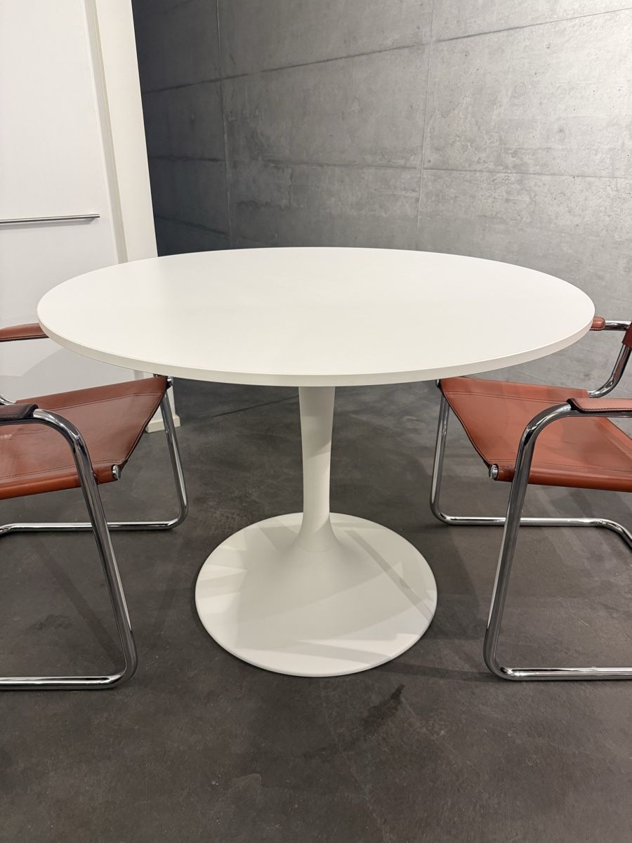 Ikea Tische: Ikea DOCKSTA table white – Gebraucht aus Zürich von fra_6fph 1
