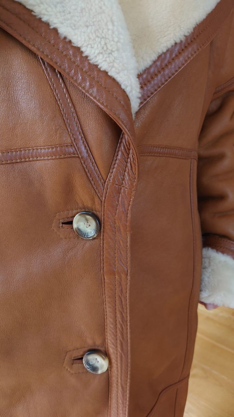 Mäntel: Lammfellmantel Damen – Gebraucht aus Frutigen von Pixele10 9