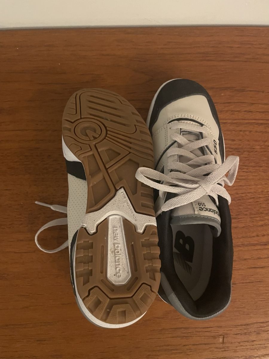 New Balance Scarpe da uomo: New balance 550 beige/noir – Nuovo (secondo la descrizione) da Lausanne venduto da Balthaaaa 4