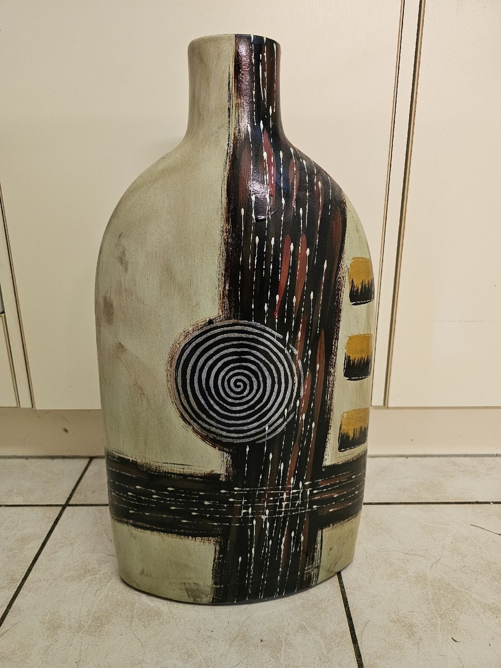 Vase & Récipients: kunstvolle Blechvase – D'occasion à Meisterschwanden par Hummer21