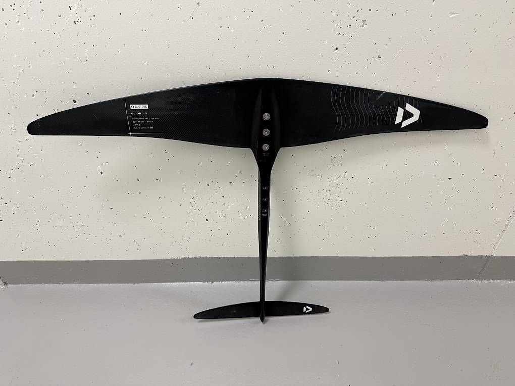 Duotone Tavole da surf e di nuoto: Duotone Glide 2.0 Foil inkl. Fuselage – Usato da Nidau venduto da Lani79