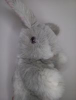 AB 1CHF - Grauer Hase stehend - Plüschtier/Plüschhase