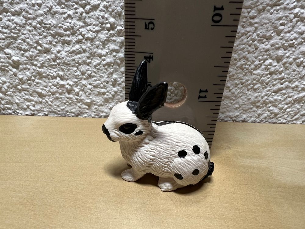 Schleich 13137 – Kaninchen Figur, Schwarz/braun, Ca. 4 Cm