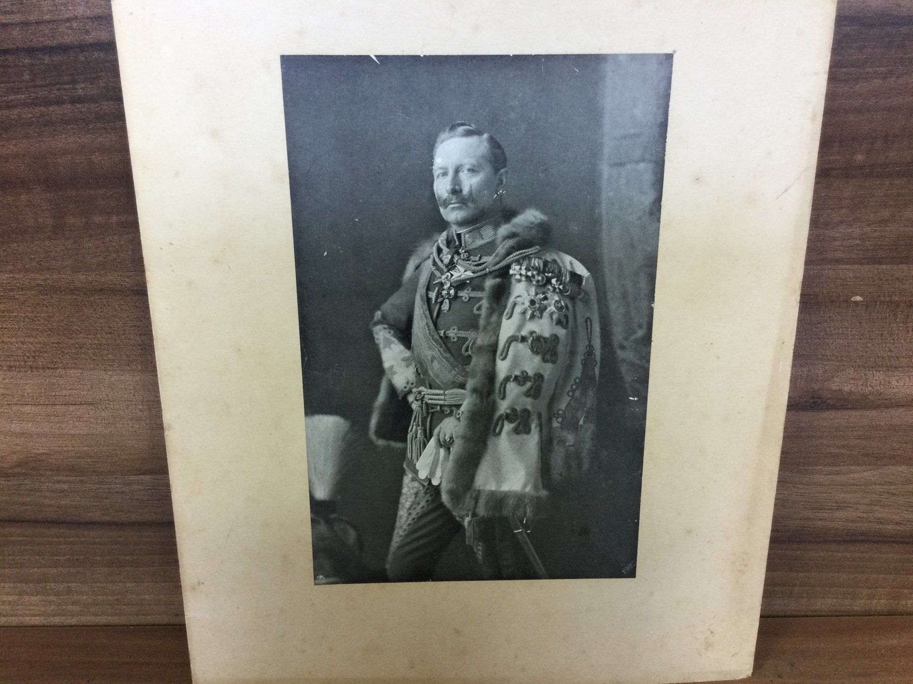 Stichwaffen: Alter Druck Kaiser Wilhelm in Uniform mit Säbel – Gebraucht aus Wangen SZ von kuriosum12 2