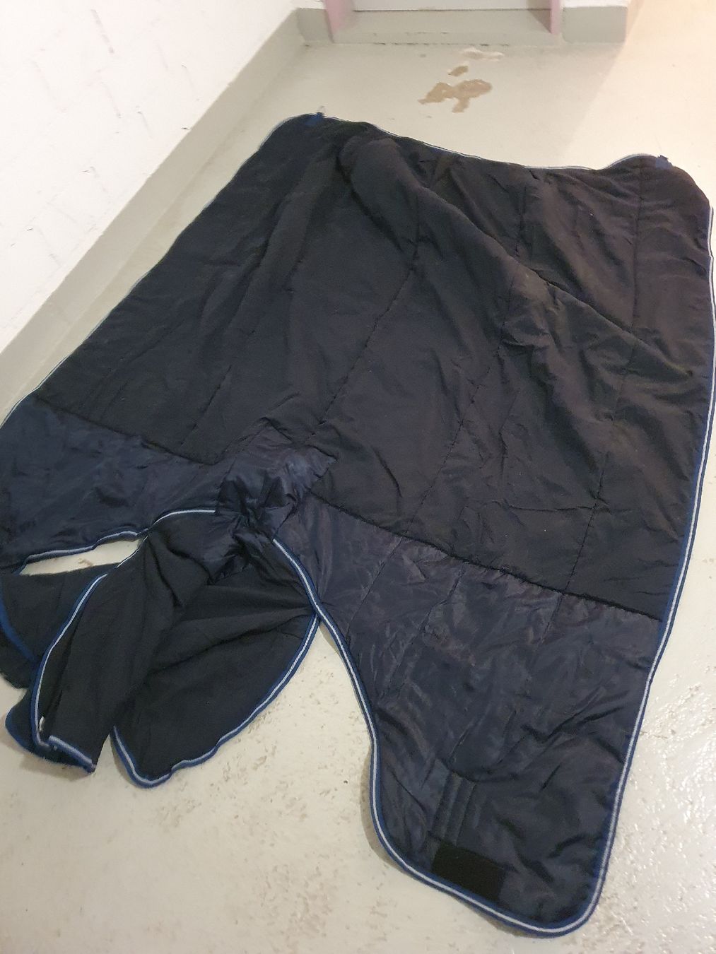 Decken: Stalldecke 145cm 330g – Gebraucht aus Matzingen von jes_b6vj 2