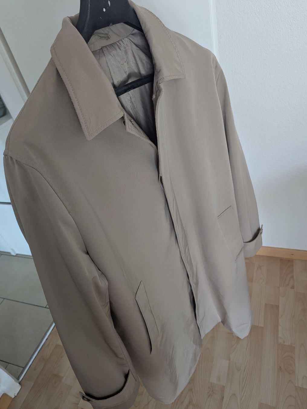 H&M Mäntel: Beiger Trenchcoat / Mantel – Gebraucht aus Wetzikon ZH von sil_62gm 2