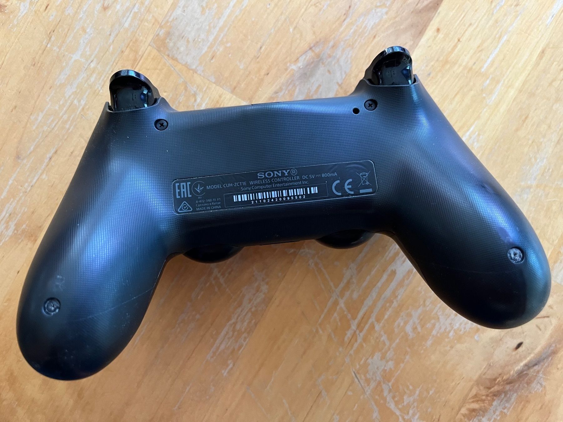 Controller: Original Sony PS4 Controller Schwarz – Usato da Frenkendorf venduto da gelbeZinnie 1