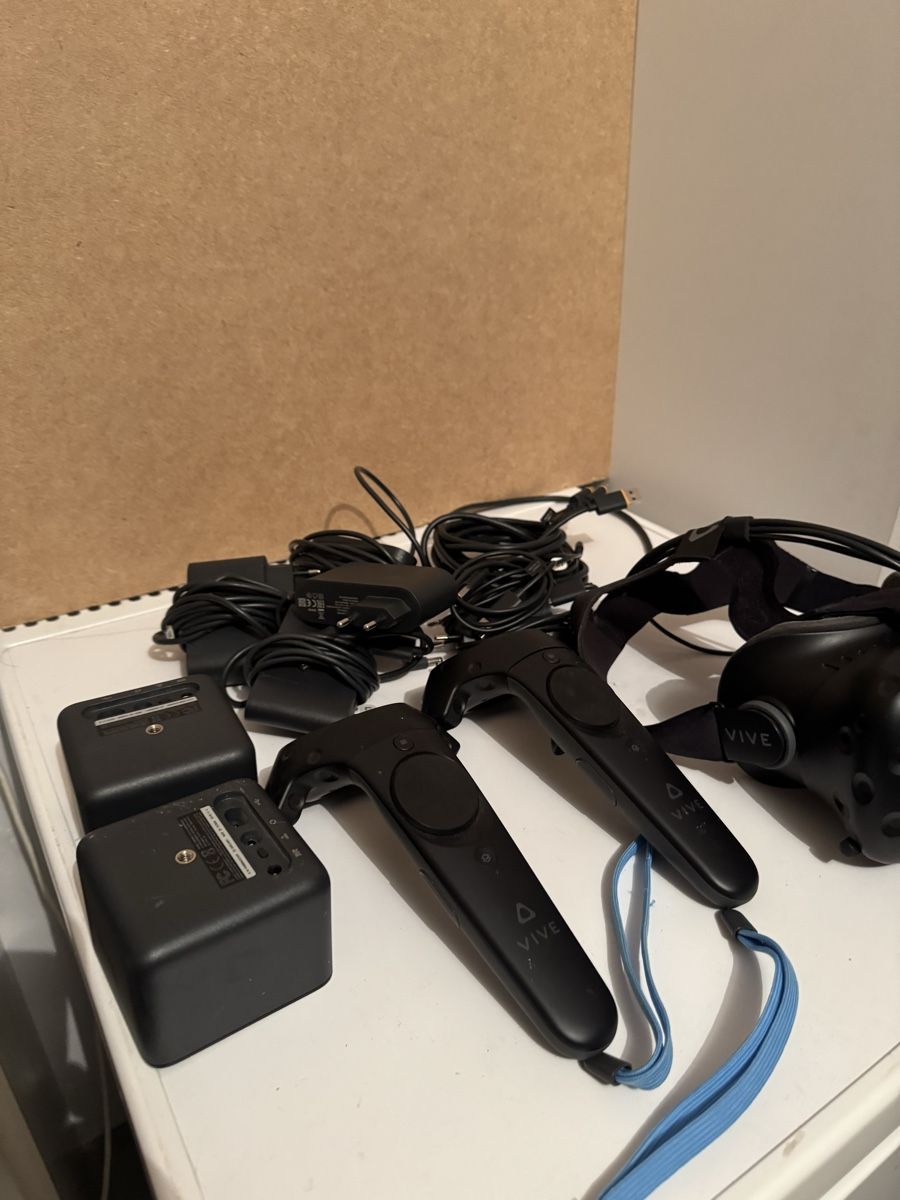 HTC Casco VR: Casque VR HTC noir bon état – Usato da Bulle venduto da rmv_qsw7 1