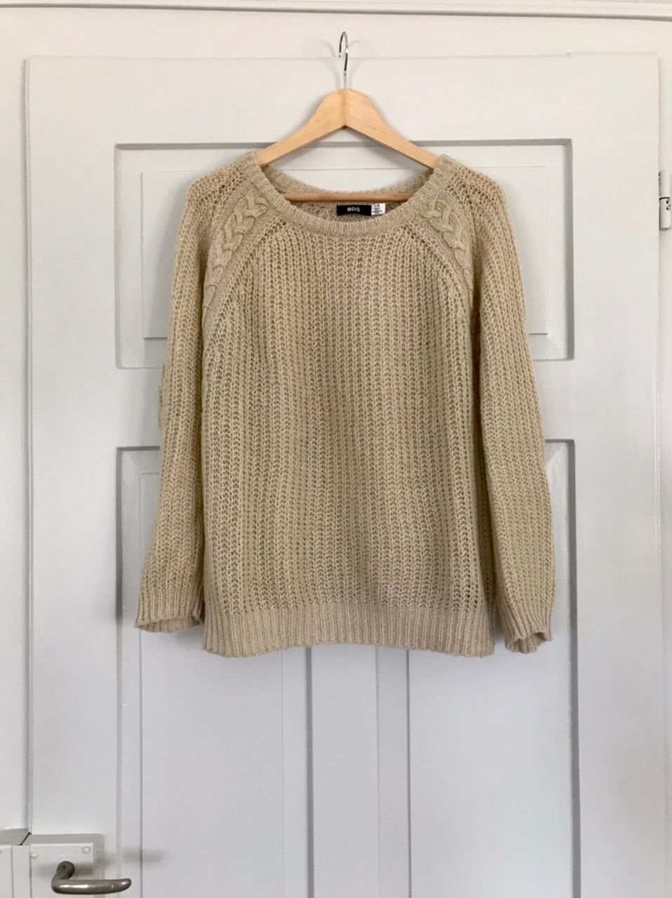 Maglioni & Felpe: BDG Strickpulli beige grobmaschig (M) – Usato da Zürich venduto da lanouvelle