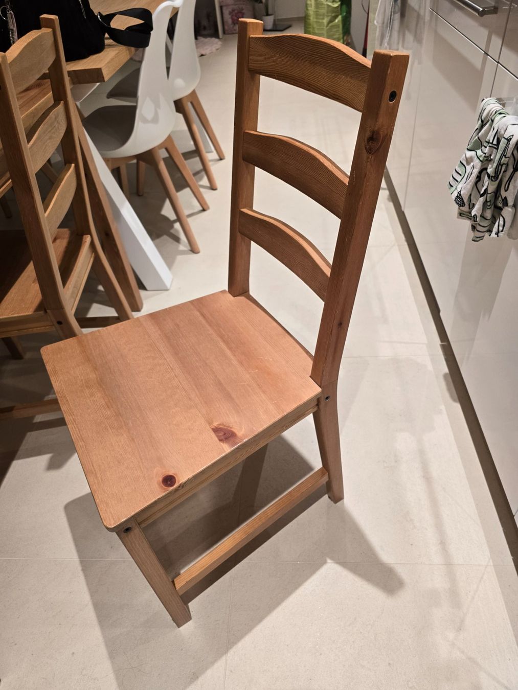 Ikea Set di tavolo e panche: Tish und 4 stuhl – Difettoso da Burgdorf venduto da abi_ccs7 2
