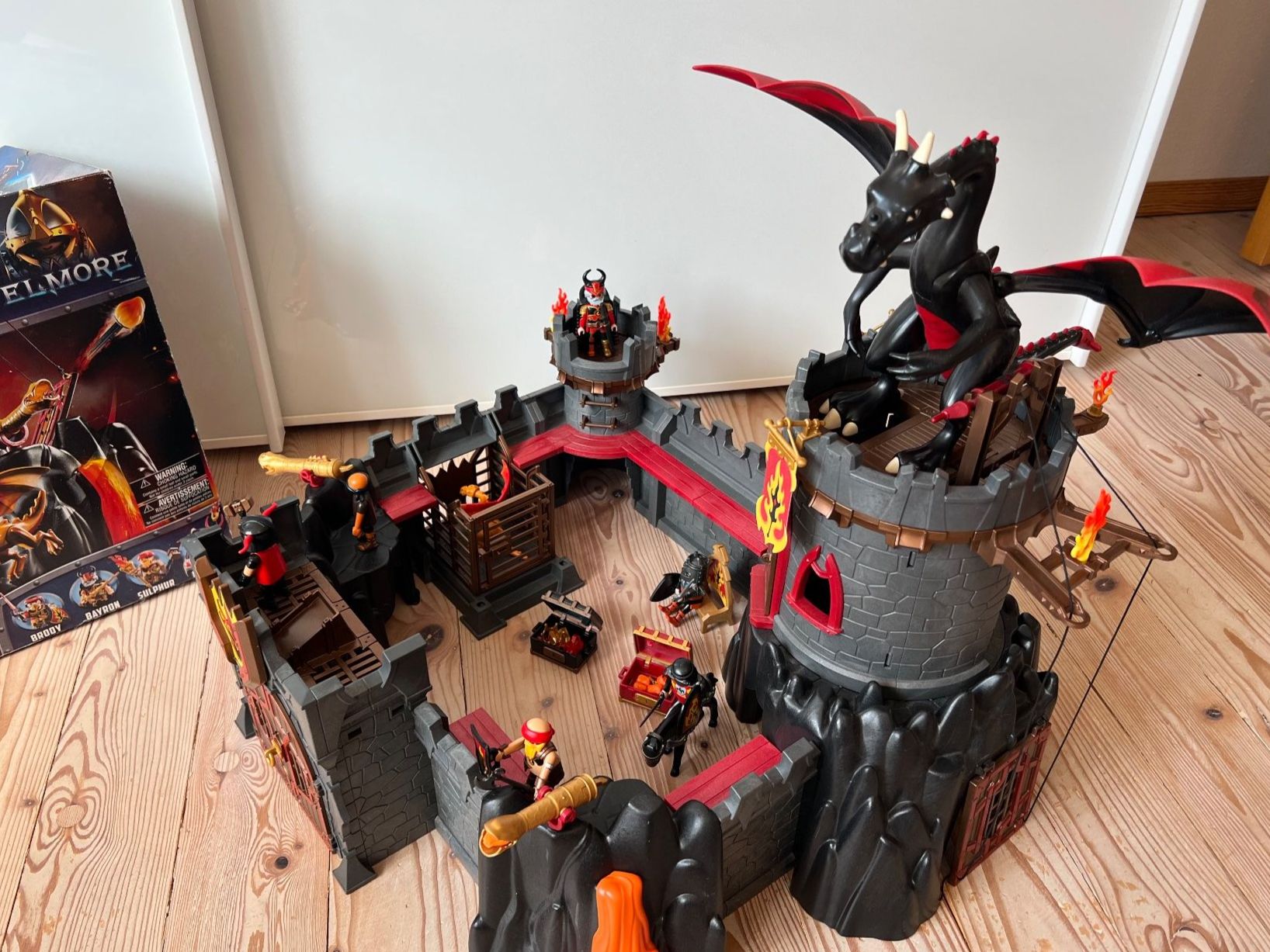 Playmobil Giocattoli: Grosse Playmobil Burg – Usato da Aesch BL venduto da jroemer 4