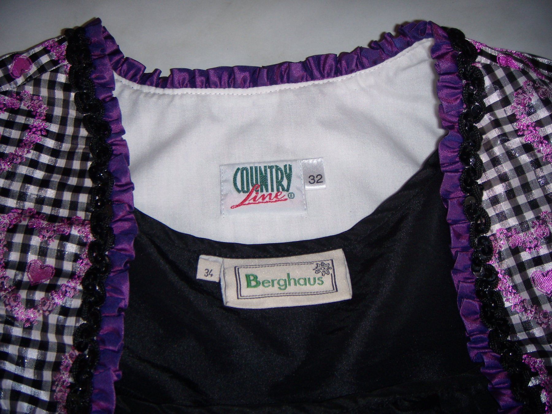 Kostüme: Country Line Dirndl , Gr.32 , schwarz- lila – Neu (gemäss Beschreibung) aus Schwarzenbach SG von Rigus 9