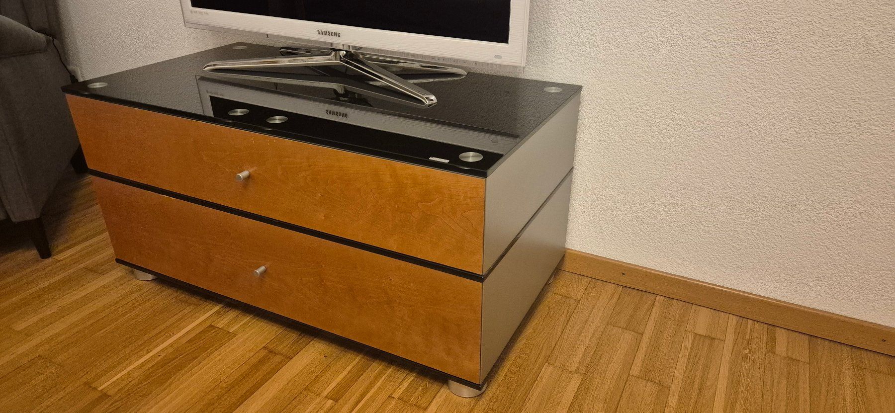 Mobili TV: TV-Möbel – Usato da Zuzwil SG venduto da hofmanndamian