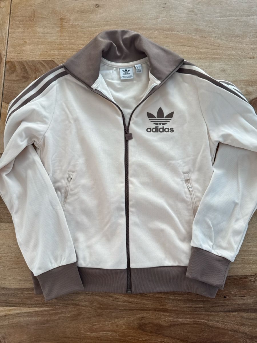 Adidas Giacche: Adidas Jacke – Nuovo (secondo la descrizione) da Gibswil venduto da spongii