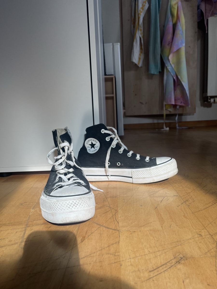 Converse Scarpe da uomo: Converse Hightop mit Plateau – Usato da Bern venduto da kim_txn9