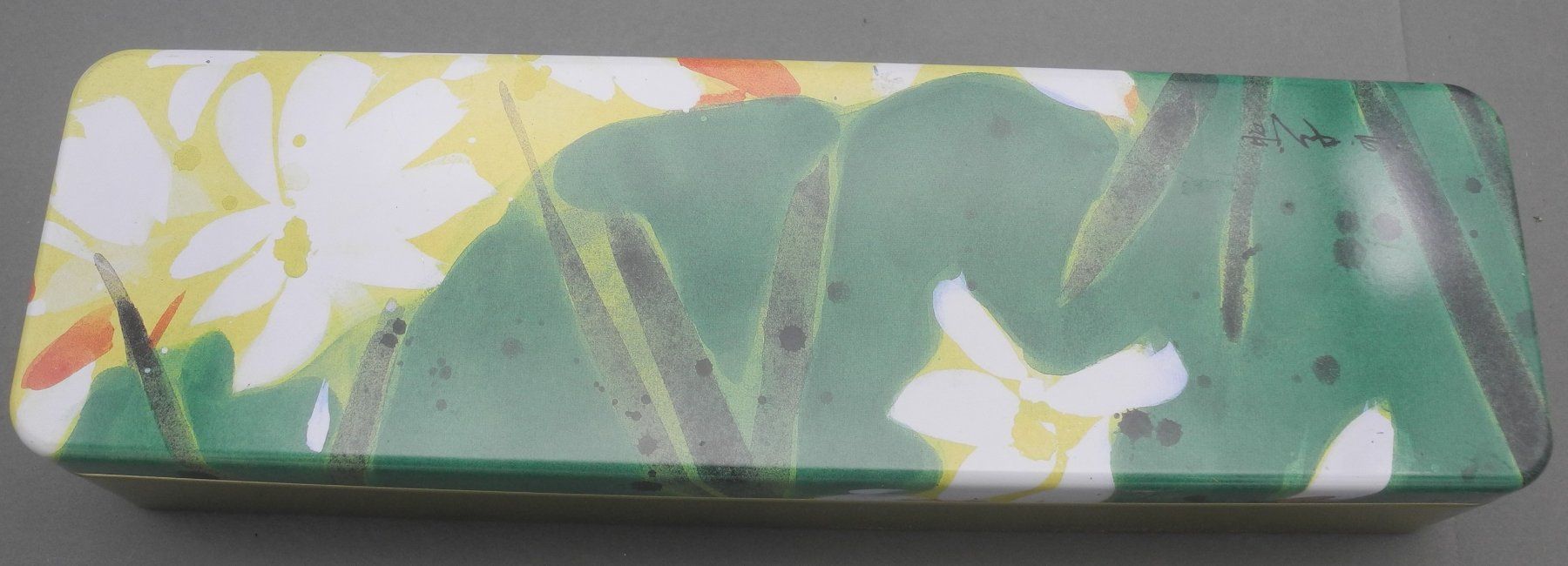 Kambly Barattoli: Kambly Blechdose  Dose mit Blumenmuster, Nr. 221 – Usato da Kottwil venduto da Crazyrolf 2