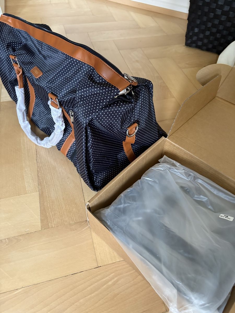 Borse: Tolle flexible faltbare blaue Reisetasche! – Nuovo (secondo la descrizione) da St. Gallen venduto da ste_dcz8 5