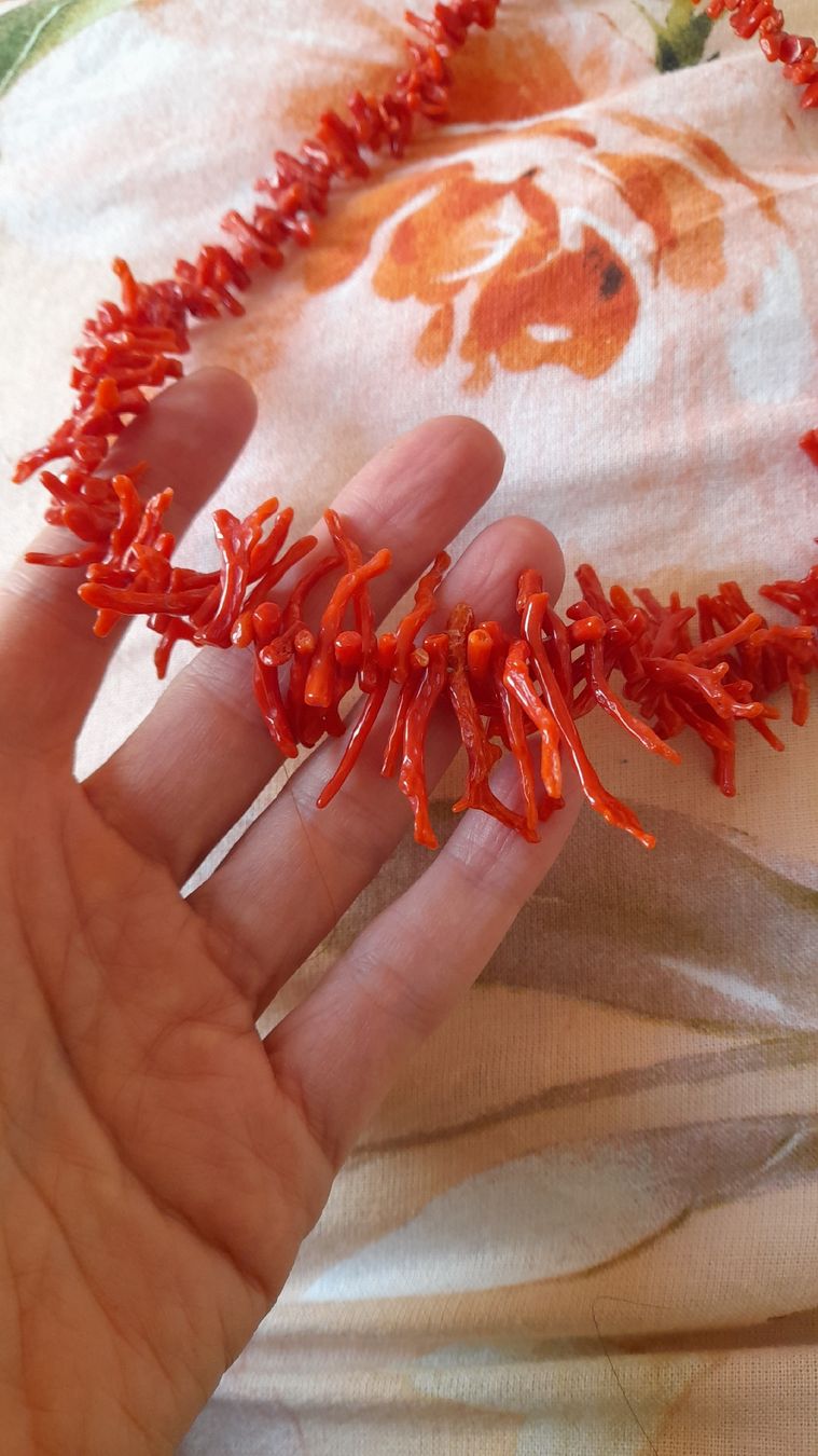 Catenine: Collana vintage di corallo vecchia- Elegante – Usato da Lugano venduto da ann_5w7n 1