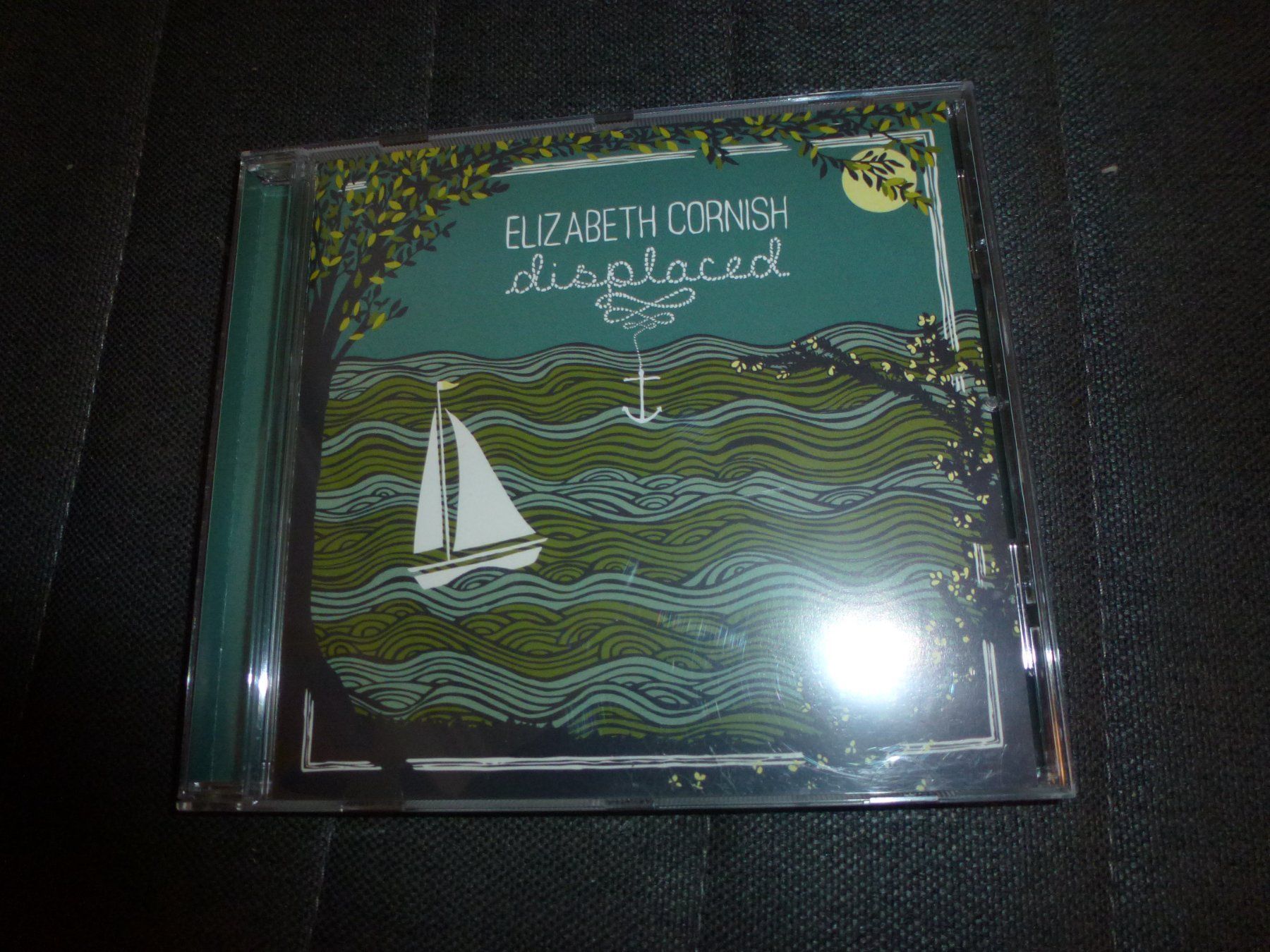 CD: Elizabeth Cornish - Displaced CD – Usato da Olten venduto da Disc-Ausverkauf