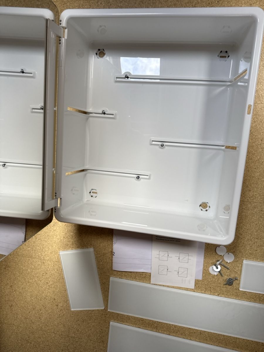Armoires miroirs: KALI Spiegelschrank weiss  – Neuf (Voir description) à Basel par balenadelfino 2