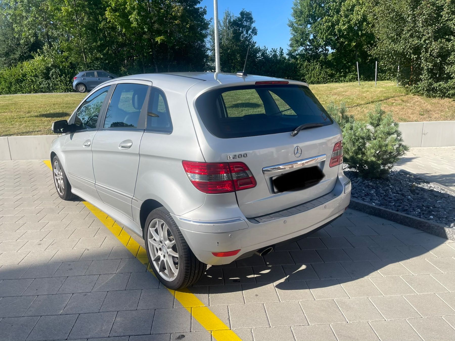 Mercedes-Benz Autos: Mercedes-Benz B200 AB MFK 2025 – D'occasion à Lichtensteig par elektronik-service 1