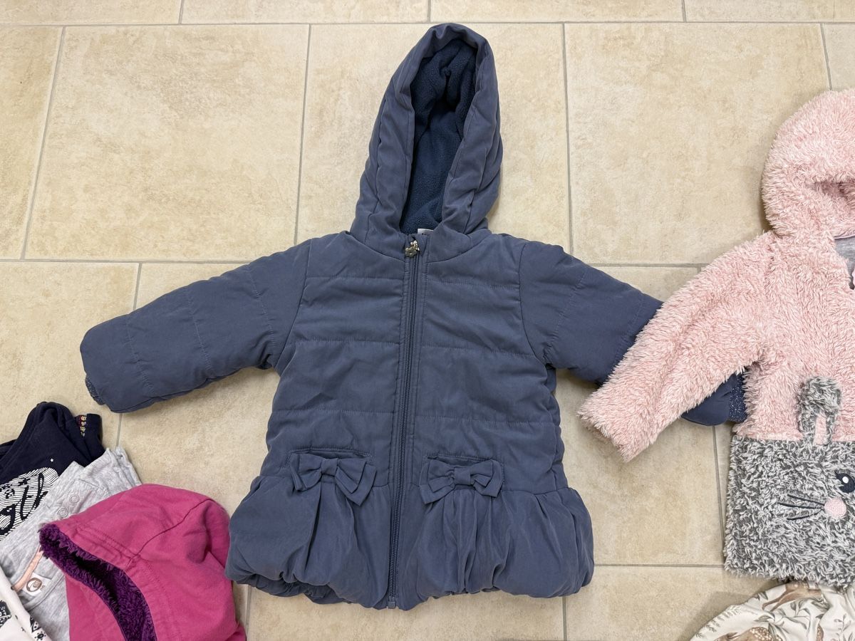 Lotti & Set di vestiti: Kleiderpaket Mädchen Gr.86 – Usato da Oberrohrdorf venduto da Rgf_b21 5