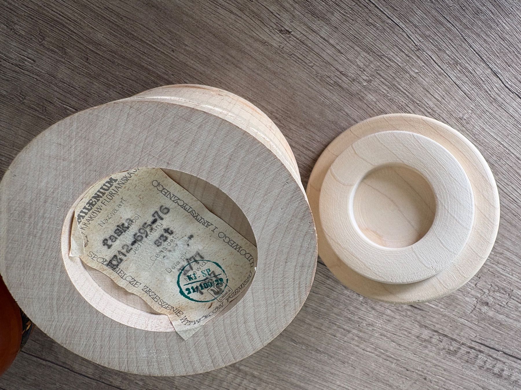 Articles en bois: Holzdose mit Deckel handgefertigt – D'occasion à Schübelbach par S1CH 3