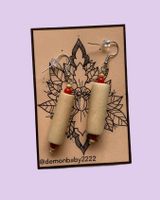 "Finger lickin' wood" earrings