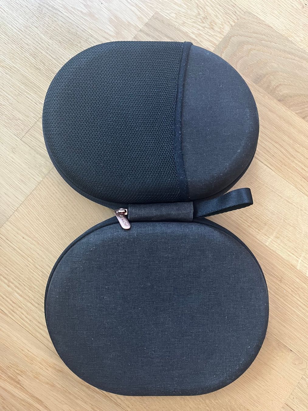 Sony Kopfhörer: Sony WH-1000X M3 Kopfhörer mit Case – Gebraucht aus Zürich von sebisch 5