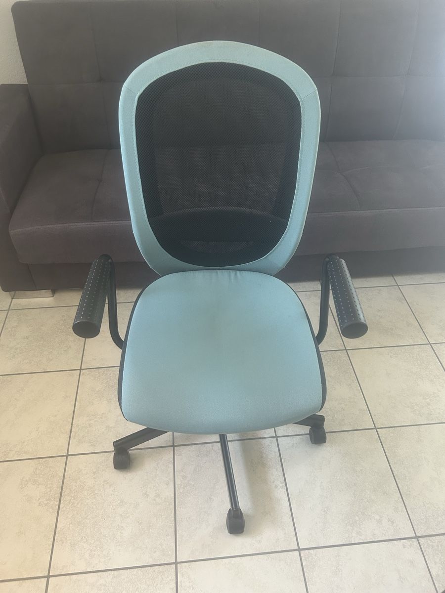 Stühle: chaise de bureau, bon état  – Gebraucht aus Châtillon JU von ber_p9hr