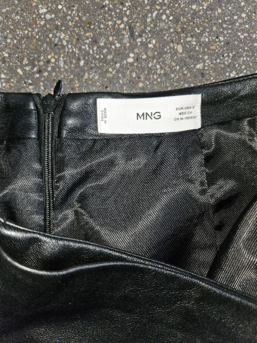 Mango Gonne: Rock lederoptik Polyester schwarz MNG Gr S neuwertig  – Nuovo (secondo la descrizione) da Anwil venduto da tamoos 1