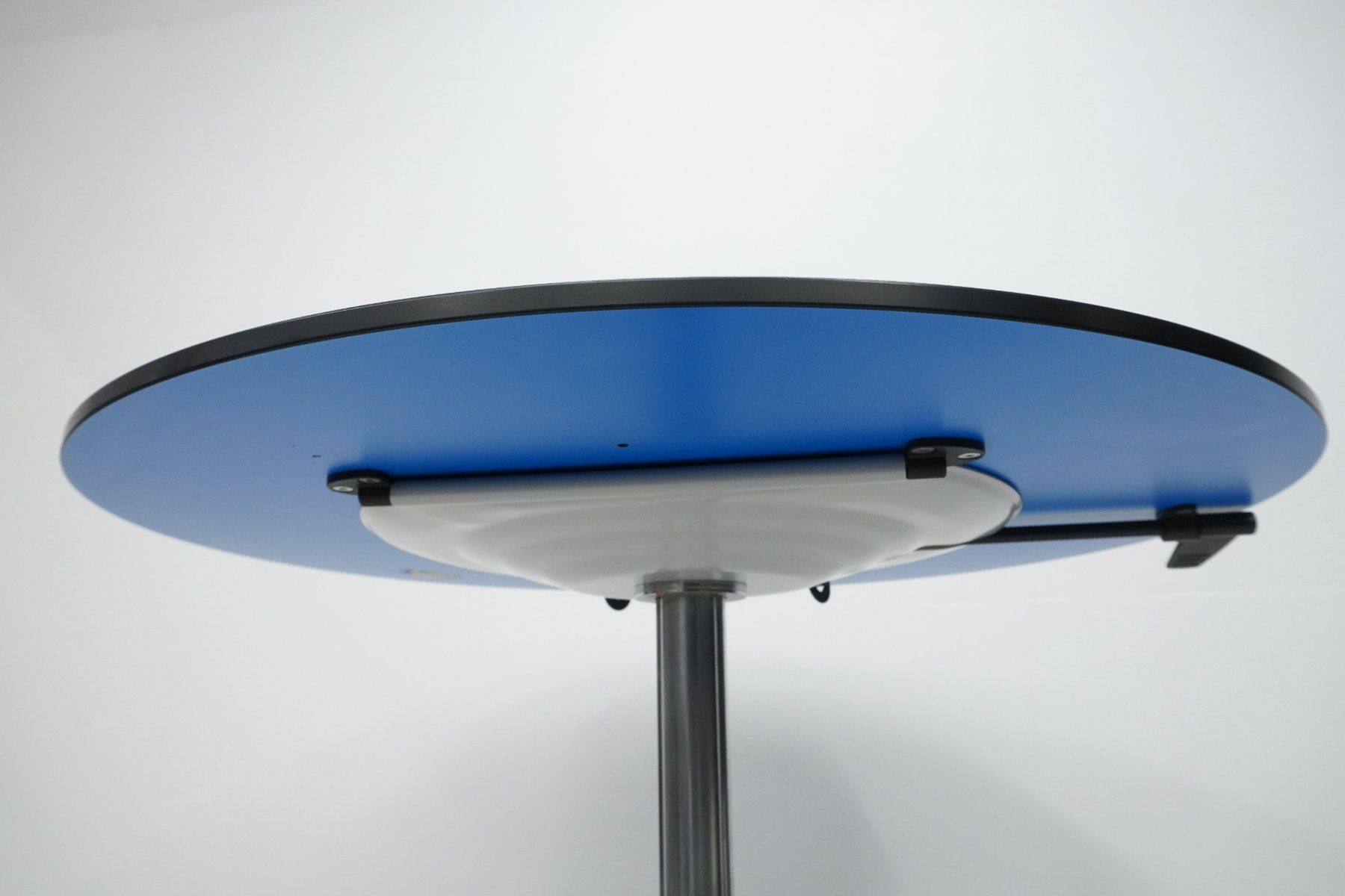 Tavoli: Werndl Sitzstehtisch 80 x 66.5 - 108 cm – Usato da Bad Zurzach venduto da QLASSIQ 3