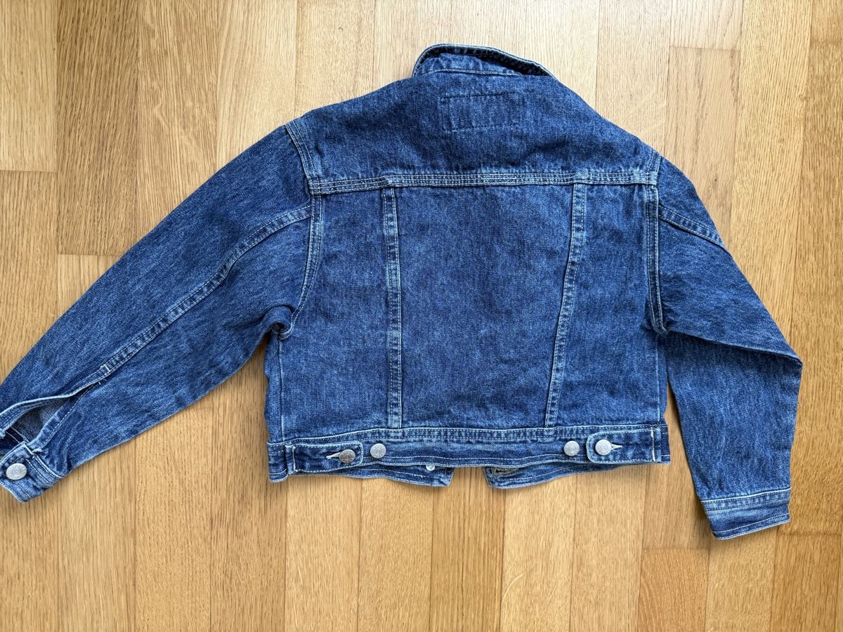 Vestes & Manteaux: Jeans Jacke Gr.122 – D'occasion à Zürich par audrey_dri 1