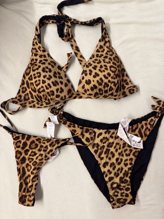 Costume da bagno con due pezzi sotto M e reggiseno 3 Tezenis
