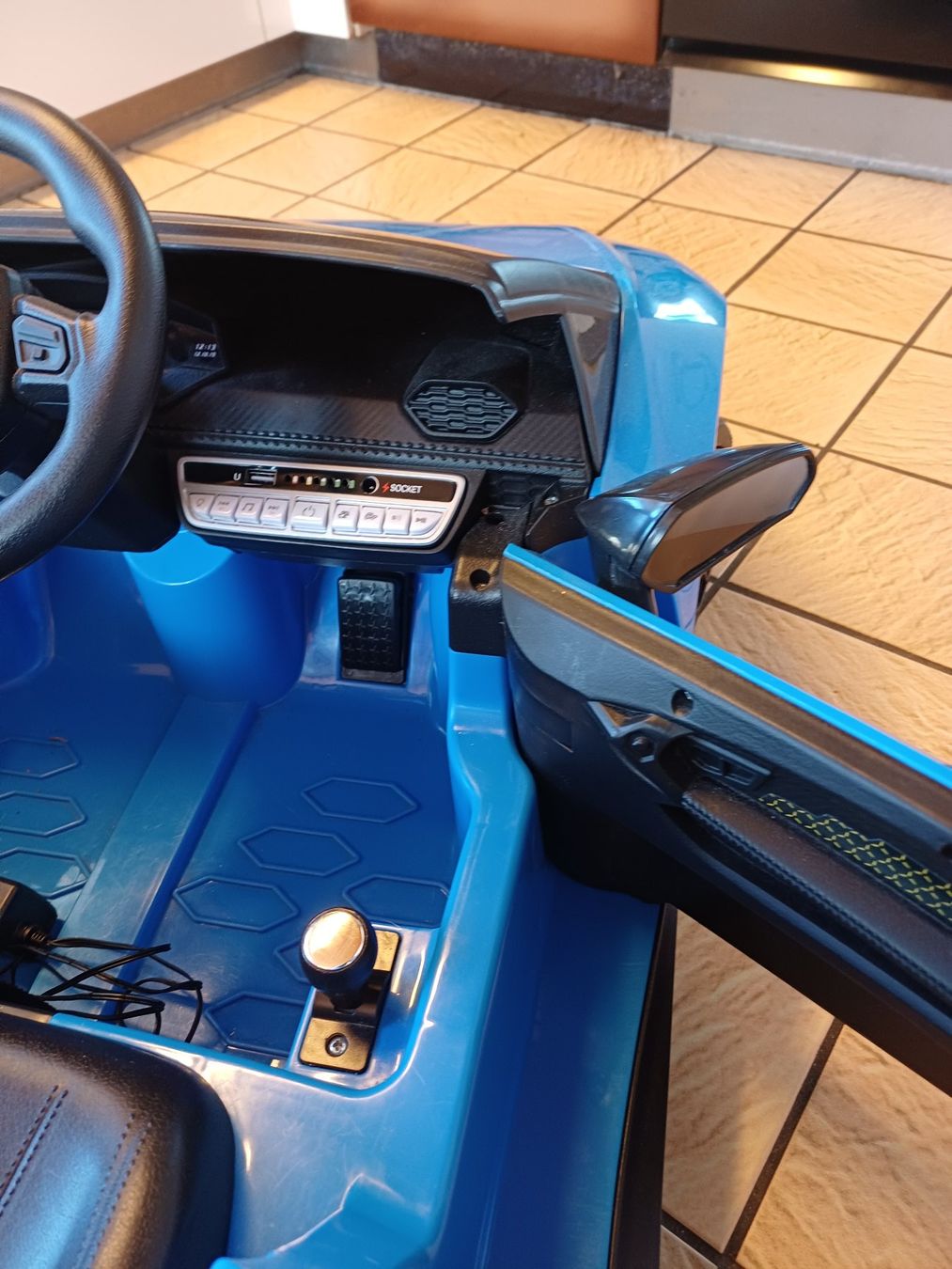 Fahrzeuge für Kinder: Elektroauto Kinder Lamborghini blau – Gebraucht aus Untersiggenthal von sch_k8s2 9