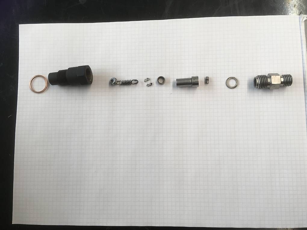 Tutti pezzi di ricambio auto: Bosch Einspritzdüsen – Usato da Eglisau venduto da Jetyves 1