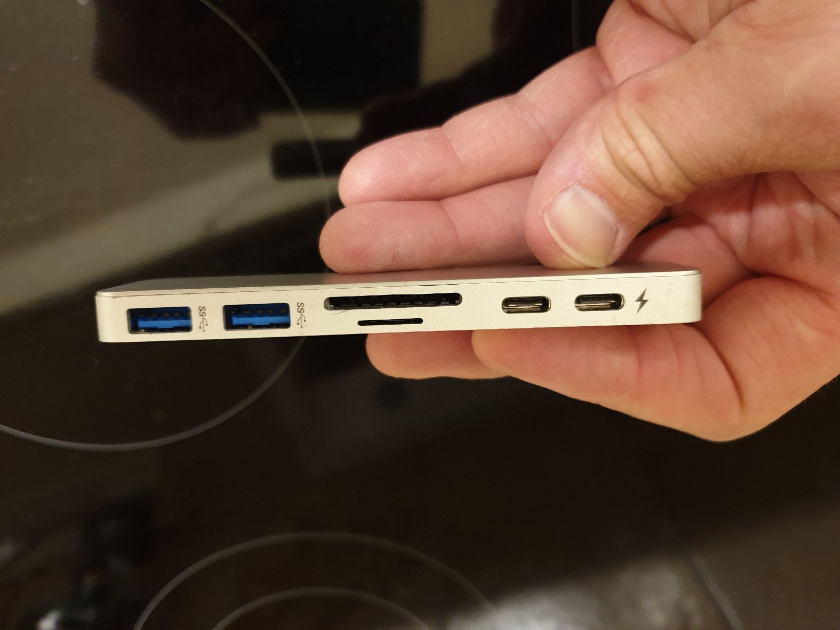 Hubs & Switches: HyperDrive Thunderbolt USB-C Hub für MacBook Pro – Gebraucht aus Ittigen von Ziok187 2