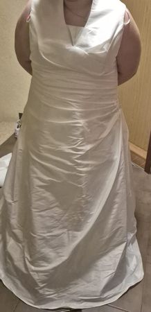 Robe de Mariée Élégante  - Parfaite pour l'été