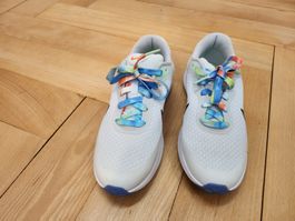 Nike REVOLUTION 7 GS Abriebfeste Atmungsaktive Sneakers 36