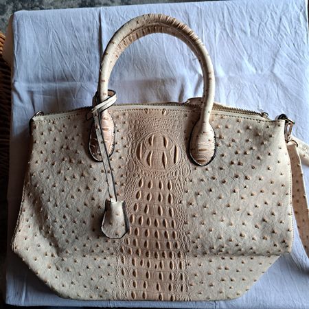 Handtasche