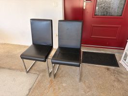 2 Stk. Stühle aus Kunstleder mit Chromgestell