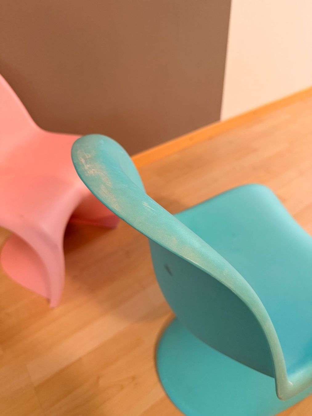 Vitra Stühle: 2x Panton Junior Kinderstuhl - Original Vitra – Gebraucht aus Kilchberg ZH von tomtomk99 5