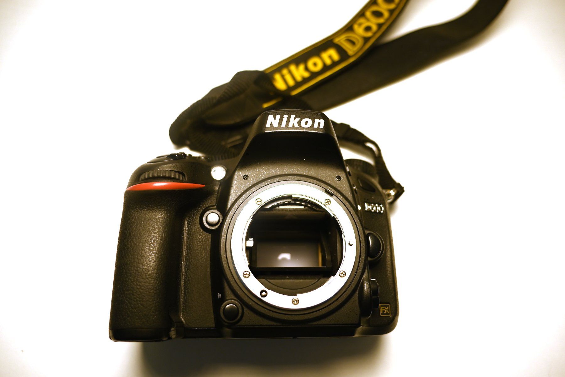 Nikon Fotocamera: Nikon Spiegelreflex D600 und drei Objektive – Usato da Nendeln venduto da Churer 7