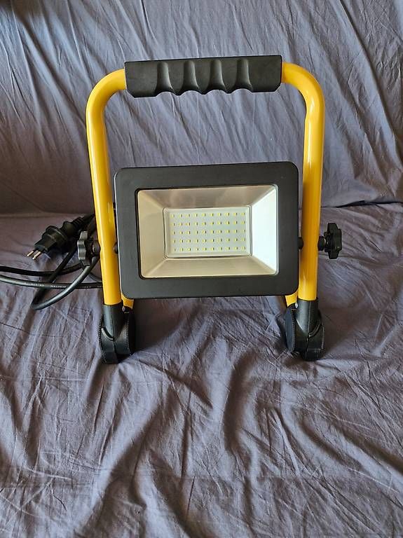 Lampes: LED Strahler – D'occasion à Aesch BL par Rastaman83