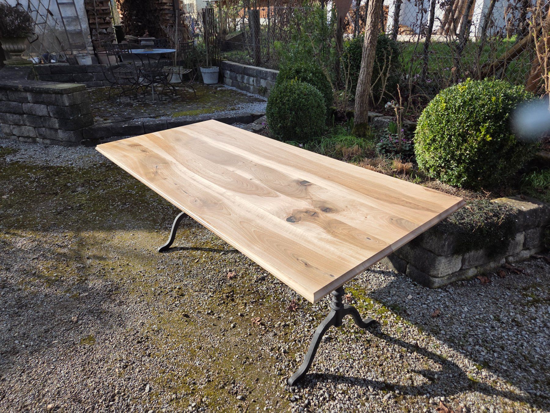 Horgen Glarus Tische: Beizentisch Esstisch 180 Nussbaum Horgen Glarus – Gebraucht aus Uesslingen von 1Atelier 8