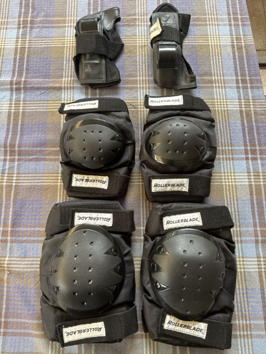 Protezioni & Imbottiture: Schutzkleidung Rollerblade 3 Pack L Grösse neuwertig – Usato da Oberrieden venduto da schickerli 3
